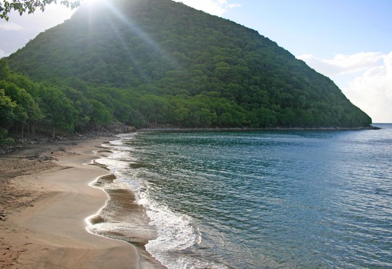 Terre-de-Haut, Guadeloupe. Anse Crawen. Une fine langue de sable