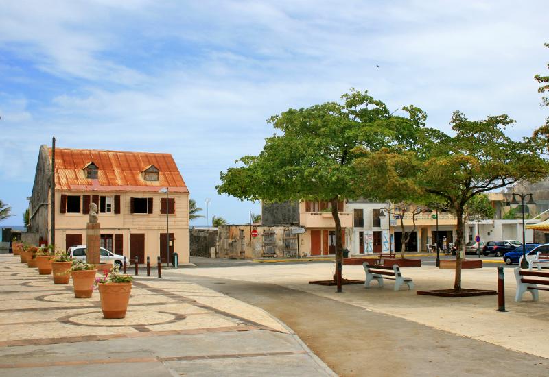 Capesterre de Marie-Galante, Place Félix Eboué, un site ombragée et aérée