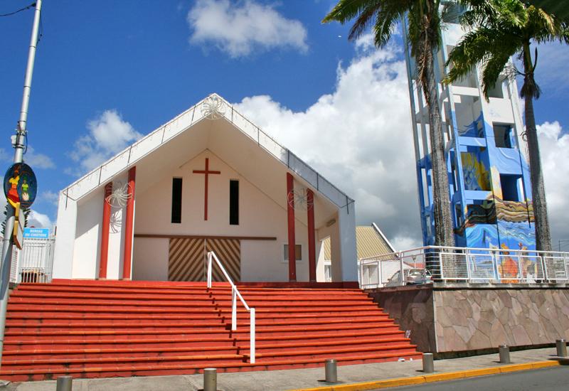 Eglise Saint-Louis - Le Gosier, Guadeloupe. Porche